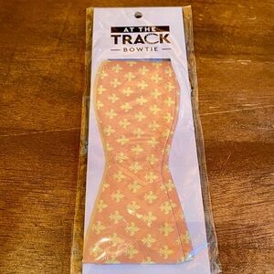 💥Barrel Down South Silk Bowtie💥 NIP